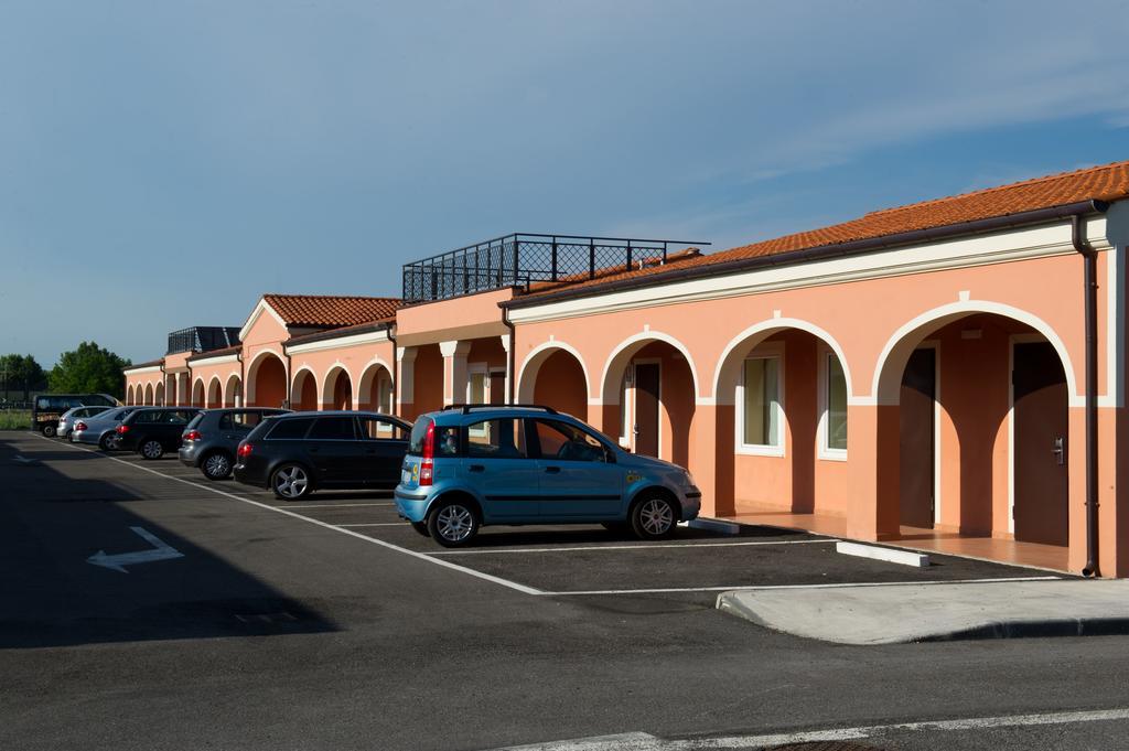 Autohotel Venezia Mirano Luaran gambar