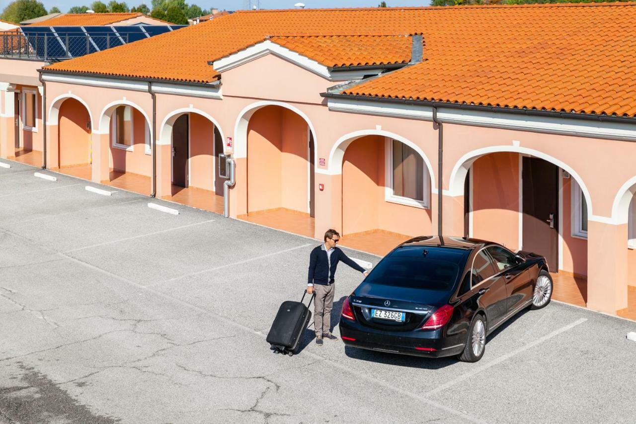 Autohotel Venezia Mirano Luaran gambar